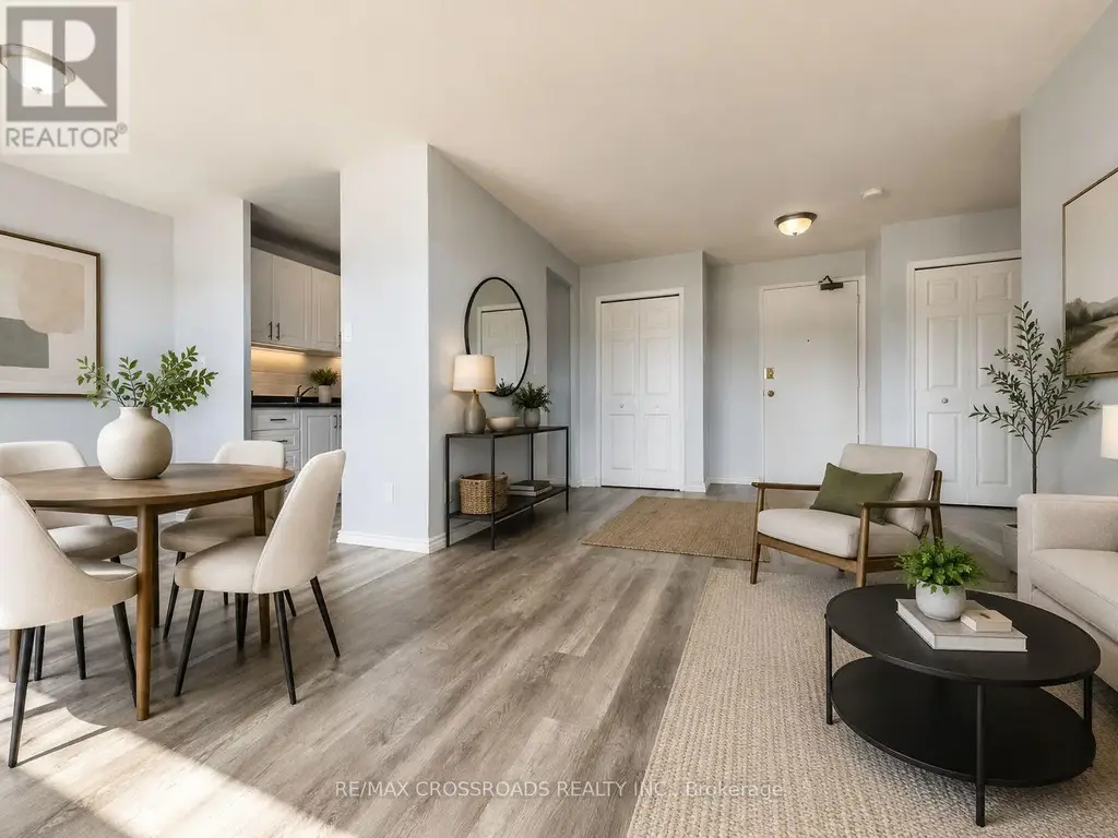 102 - 363 Lakeshore Road E, Mississauga (Lakeview)